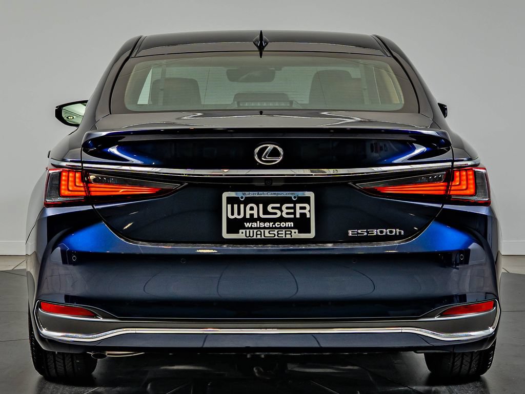 Certified 2025 Lexus ES 300h Ultra Luxury w/ Accessory Package (Z2) FWD image 6