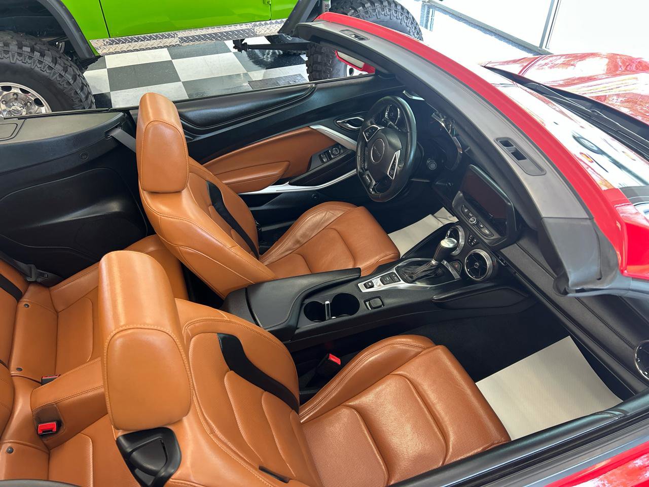 Used 2017 Chevrolet Camaro LT RWD image 13