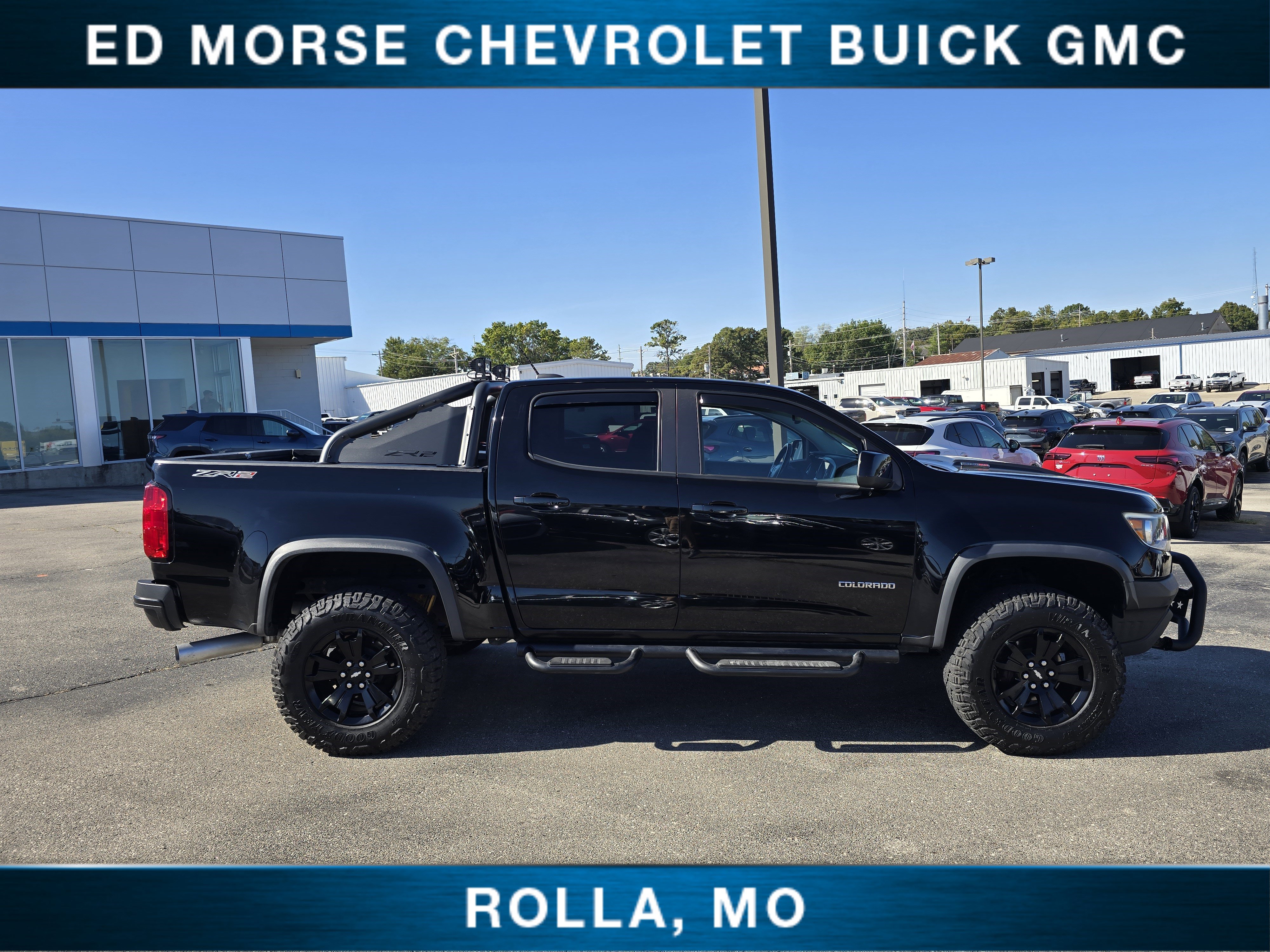Certified 2019 Chevrolet Colorado ZR2 w/ ZR2 Midnight Special Edition AWD/4WD image 2