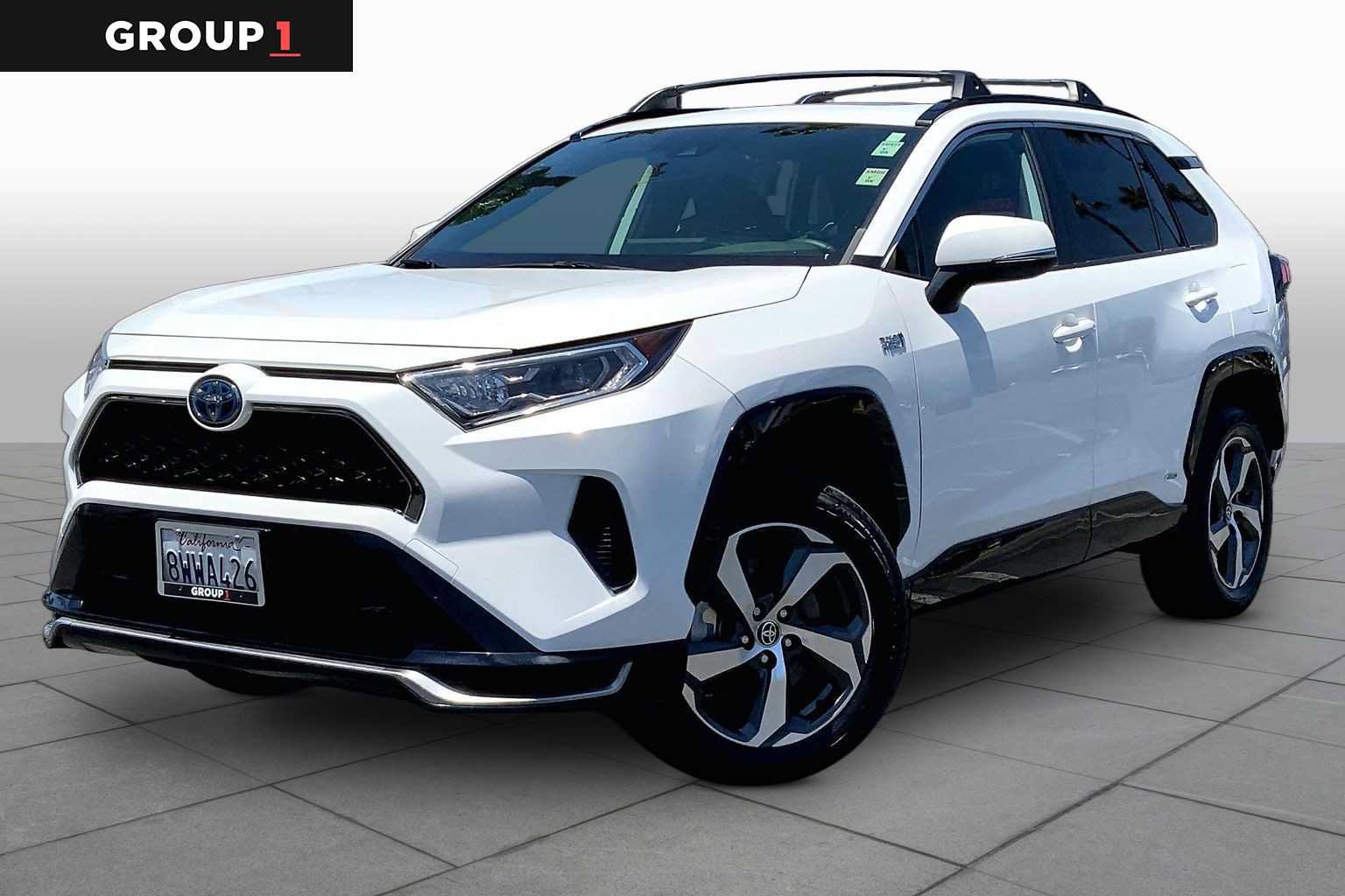 Certified 2021 Toyota RAV4 SE w/ Weather & Moonroof Package AWD/4WD video 1