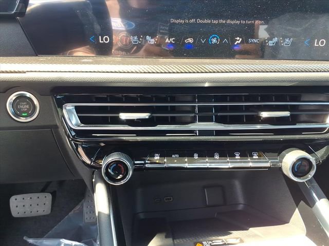 New 2026 Chevrolet Traverse High Country w/ LPO, Floor Liner Package image 15