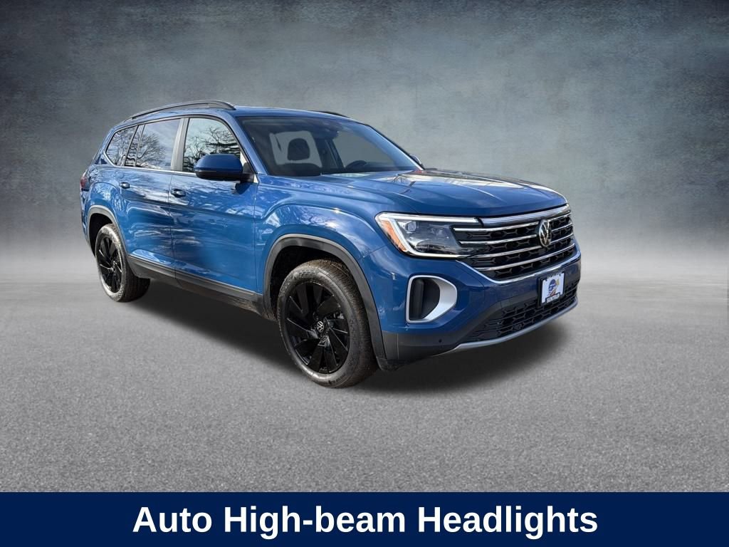 Used 2025 Volkswagen Atlas SE w/ Panoramic Sunroof Package image 15