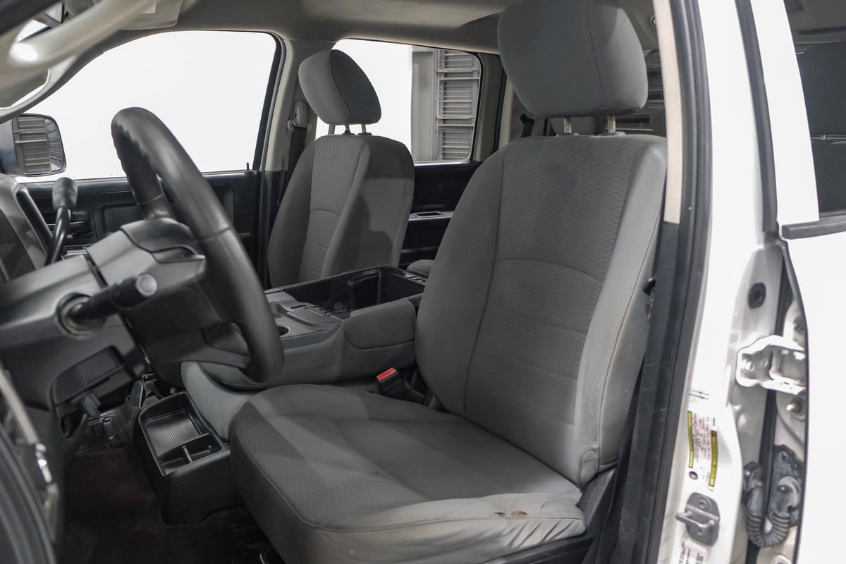 Used 2014 RAM 2500 Tradesman w/ Chrome Appearance Group image 29