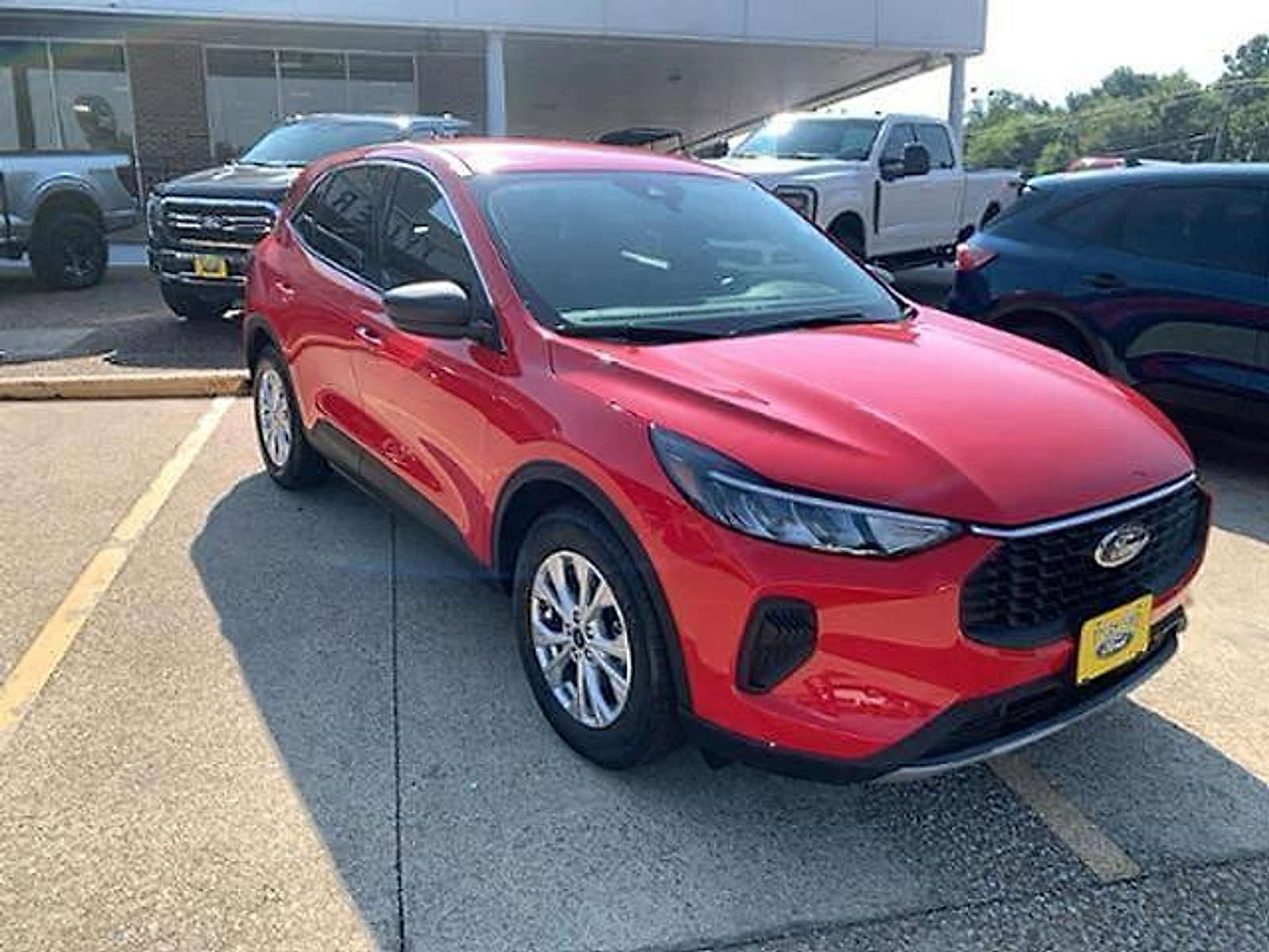 Used 2024 Ford Escape Active image 4