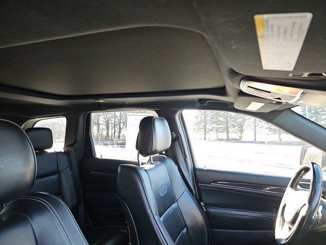 Used 2016 Jeep Grand Cherokee Overland image 12