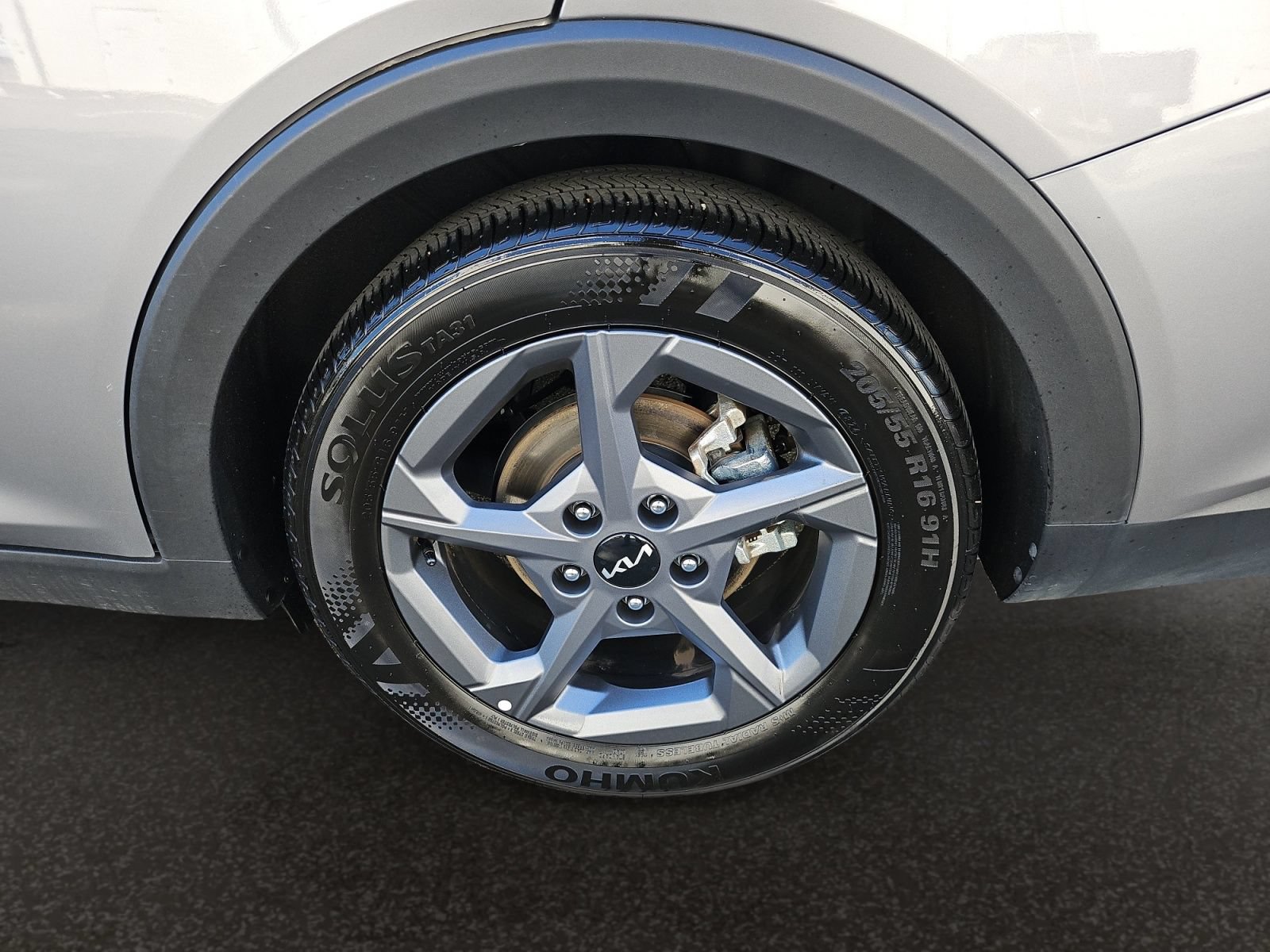 Used 2025 Kia K4 FWD image 40