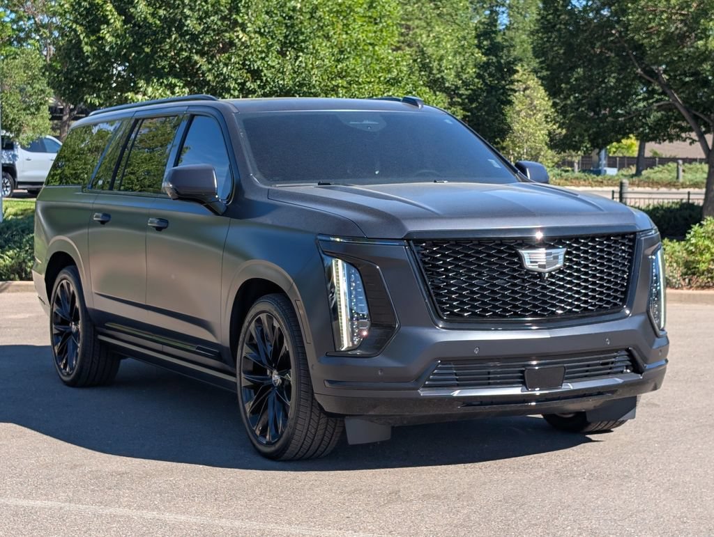Certified 2026 Cadillac Escalade ESV Platinum Sport w/ LPO, ONYX Package AWD/4WD image 6