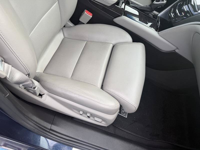Used 2013 Cadillac XTS Premium AWD/4WD image 24