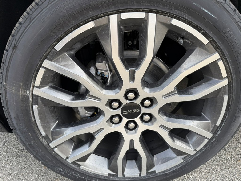 New 2026 GMC Acadia Denali Ultimate w/ LPO, Floor Liner Package image 9