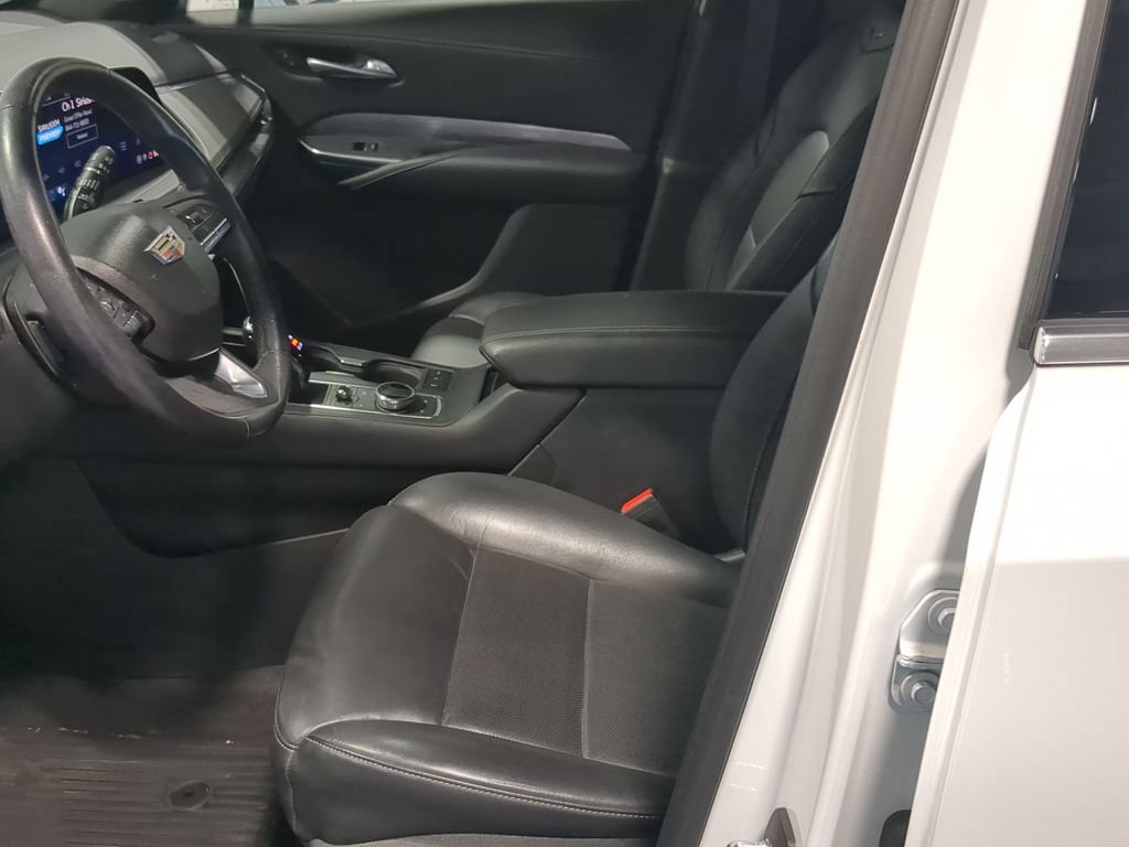 Used 2024 Cadillac XT4 Premium Luxury AWD/4WD image 16