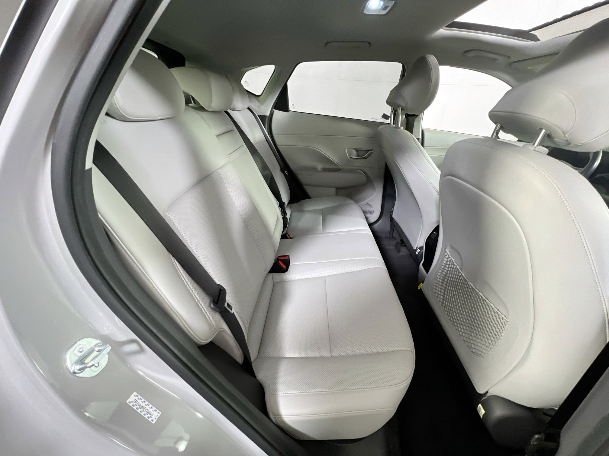 Used 2024 Hyundai Kona Limited image 28