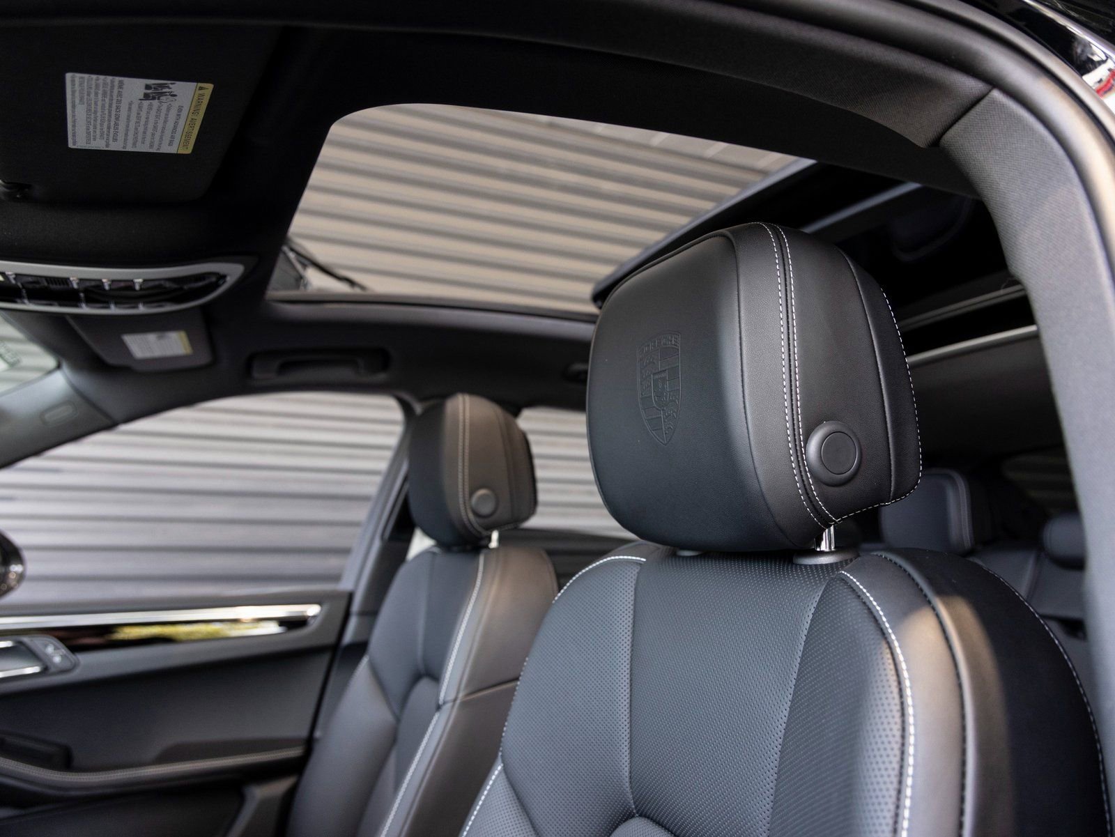 New 2025 Porsche Macan Turbo image 24