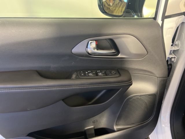 New 2026 Chrysler Voyager LX FWD image 11