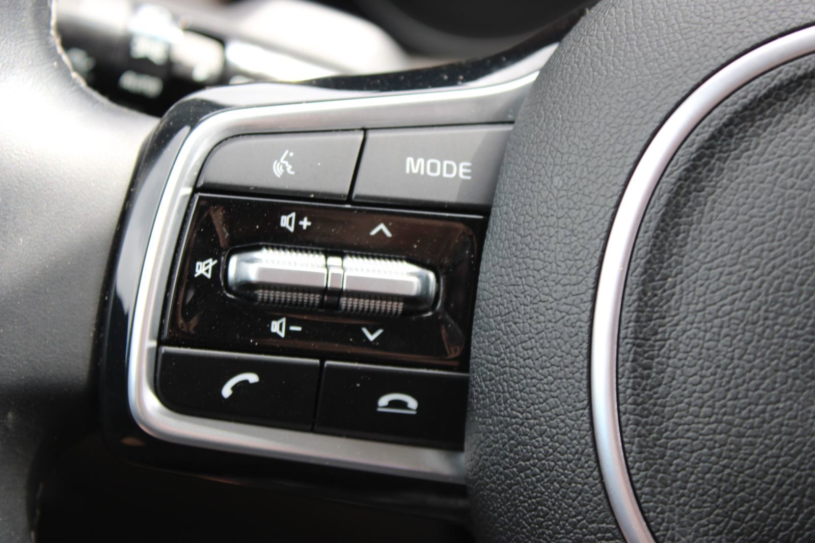 Used 2023 Kia Sorento X-Line EX image 20