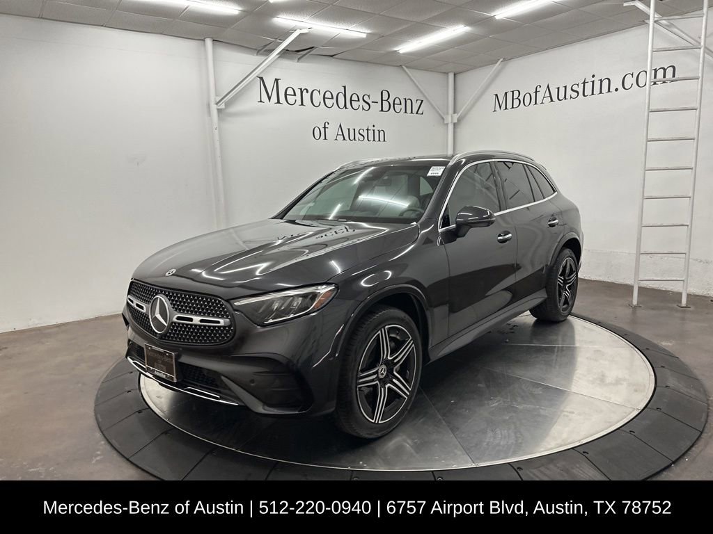 Certified 2025 Mercedes-Benz GLC 300 image 3