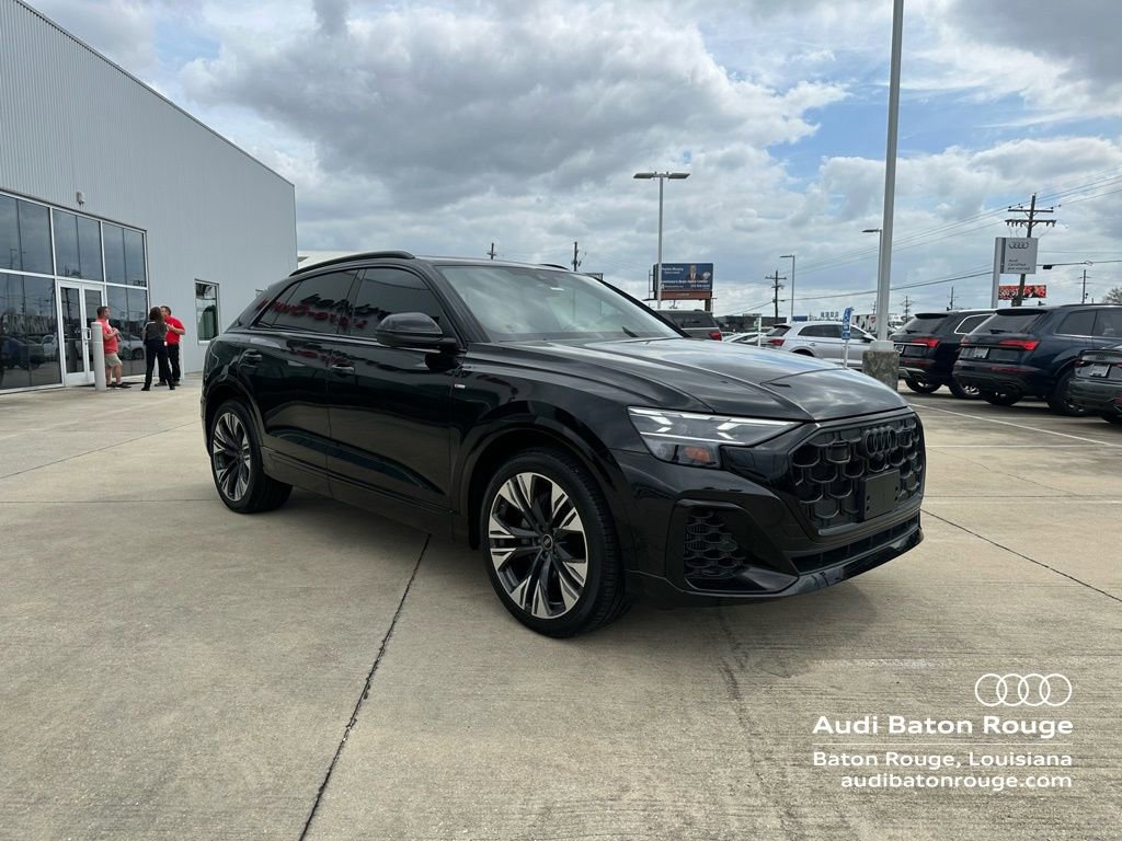 Used 2025 Audi Q8 Prestige image 2
