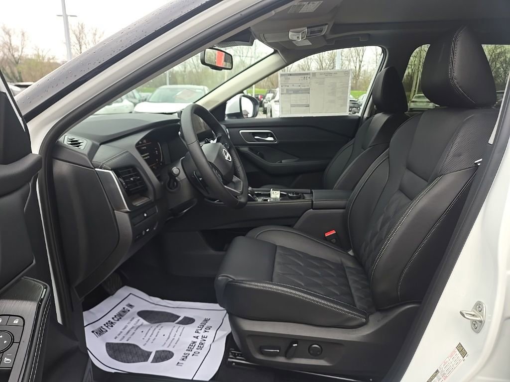 New 2026 Nissan Rogue Platinum AWD/4WD image 7