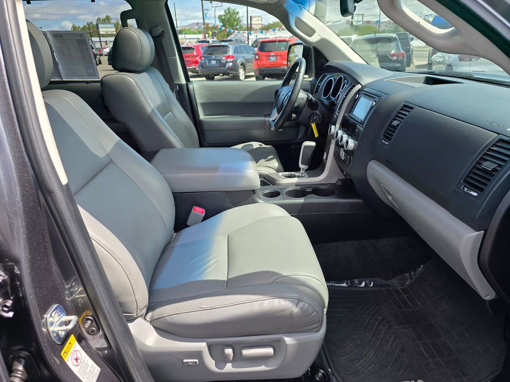 Used 2016 Toyota Sequoia Limited image 12