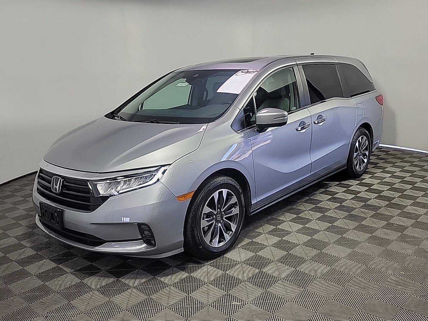 Certified 2023 Honda Odyssey EX-L image 13