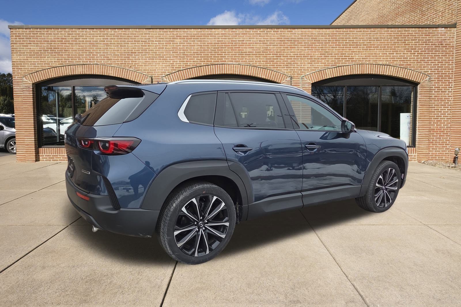 Certified 2025 MAZDA CX-50 AWD 2.5 S w/ Premium Plus Pkg image 3