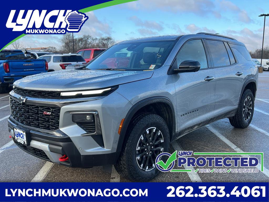 Used 2025 Chevrolet Traverse Z71 image 1