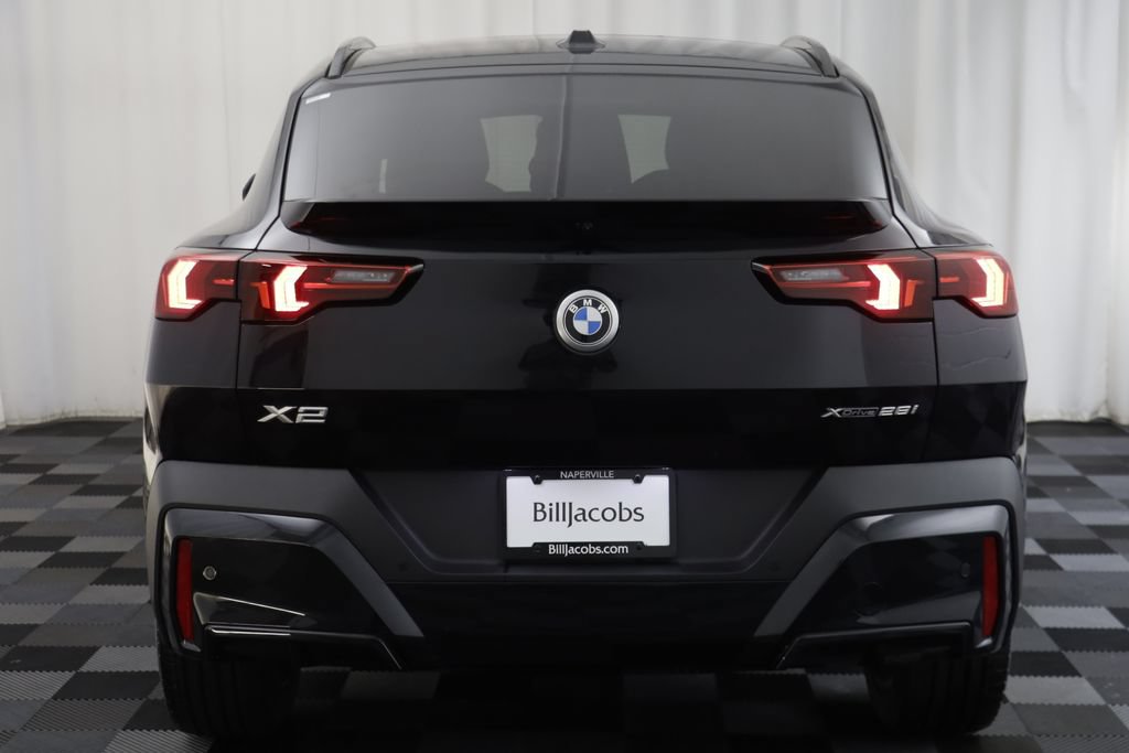 New 2026 BMW X2 xDrive28i w/ Technology Package AWD/4WD image 16