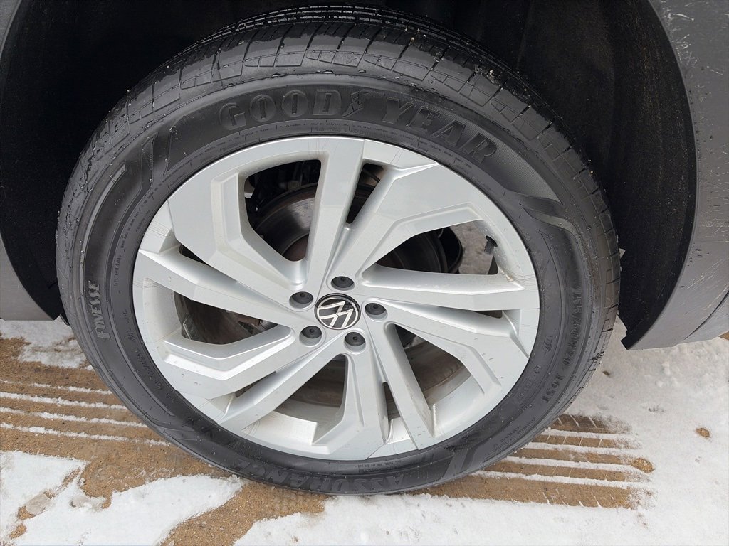 Certified 2022 Volkswagen Atlas SE image 22