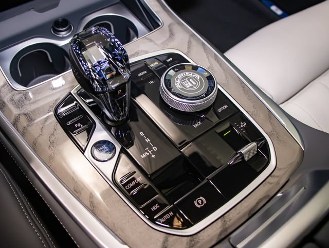 New 2026 BMW ALPINA XB7 AWD/4WD image 19