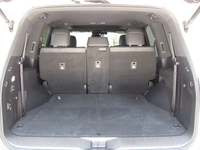 Used 2023 Lexus LX 600 F Sport AWD/4WD image 23