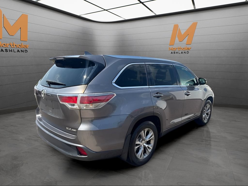 Used 2015 Toyota Highlander XLE AWD/4WD image 5