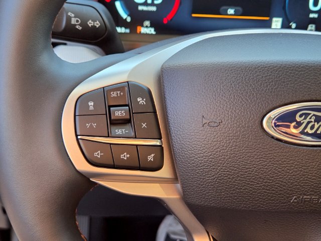 Used 2026 Ford Explorer Active w/ Active Comfort Package RWD image 27