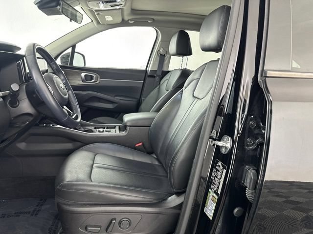 Used 2021 Kia Sorento EX w/ EX AWD X-Line Package image 25
