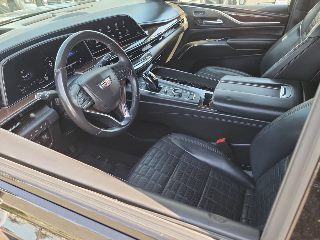 Certified 2023 Cadillac Escalade ESV Sport Platinum w/ LPO, ONYX Package AWD/4WD image 10