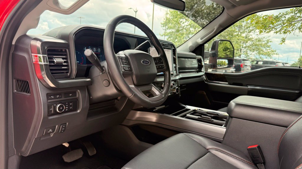 Used 2024 Ford F250 Lariat w/ Black Appearance Package AWD/4WD image 9