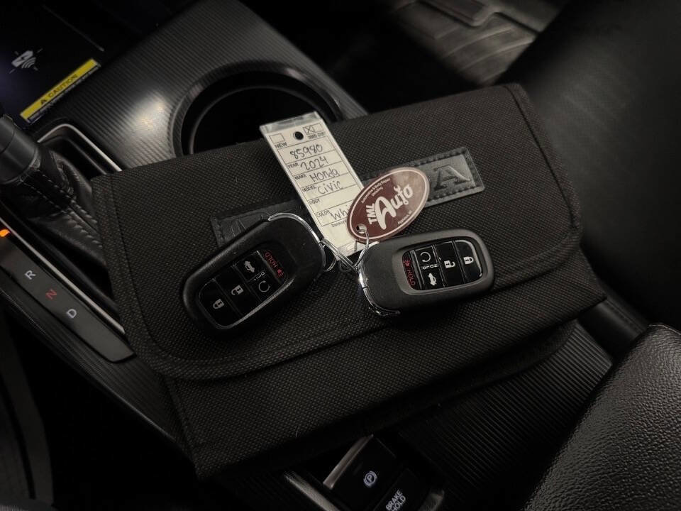 Used 2024 Honda Civic Touring image 44