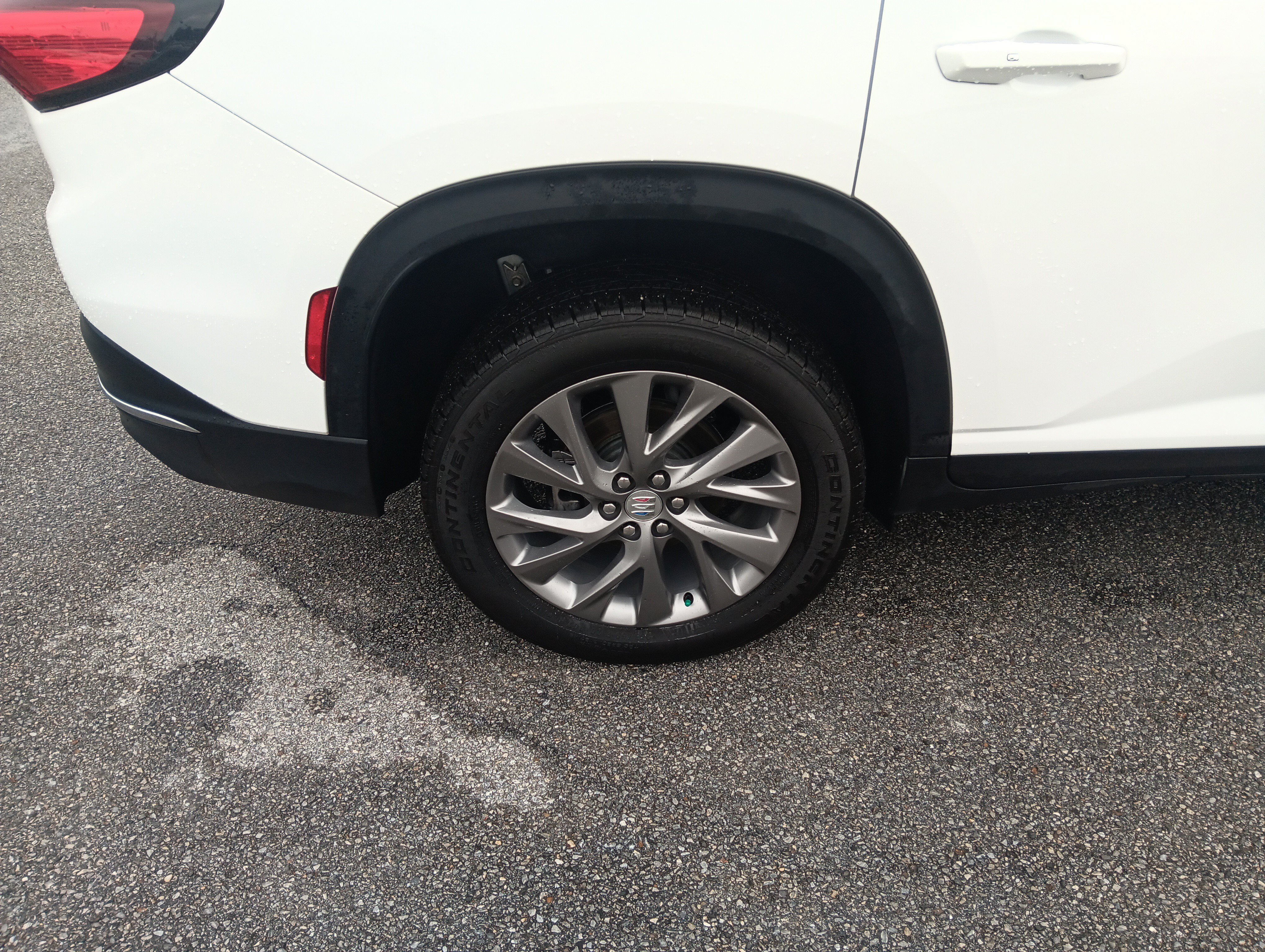 Used 2025 Buick Enclave Preferred FWD image 6
