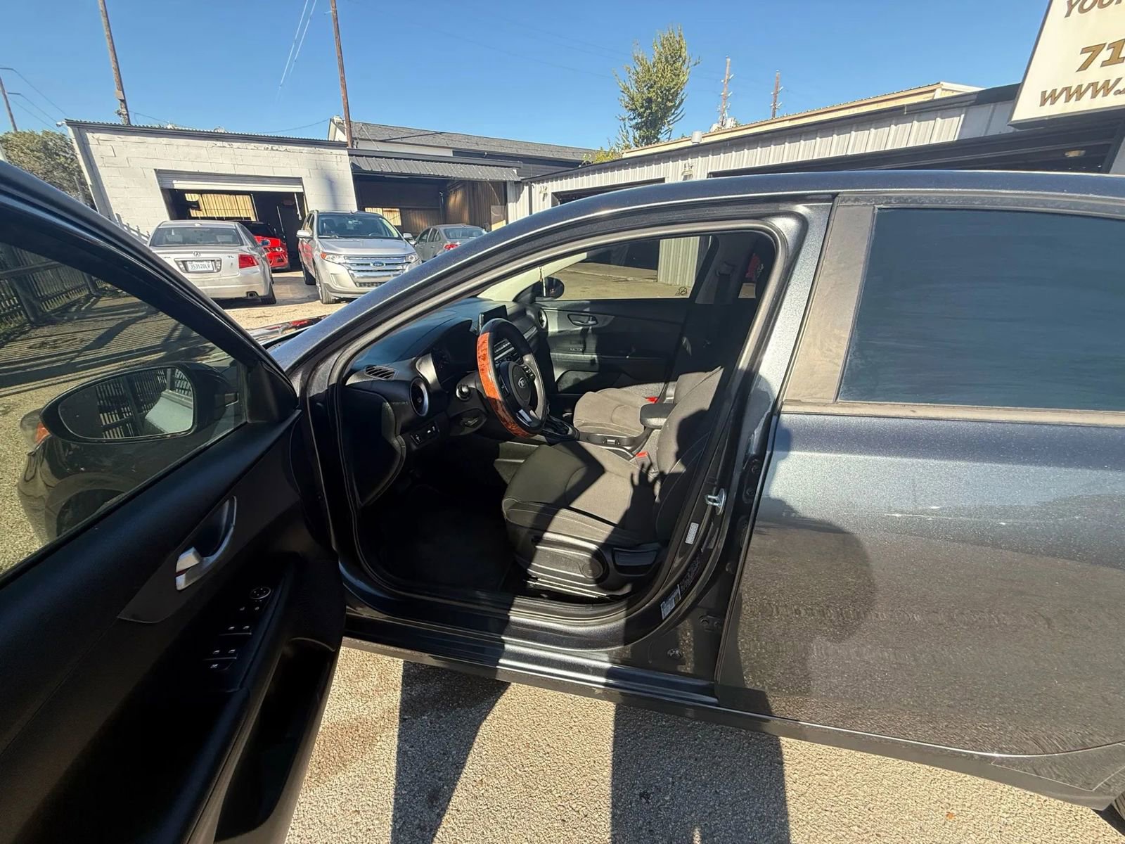 Used 2019 Kia Forte LXS FWD image 7