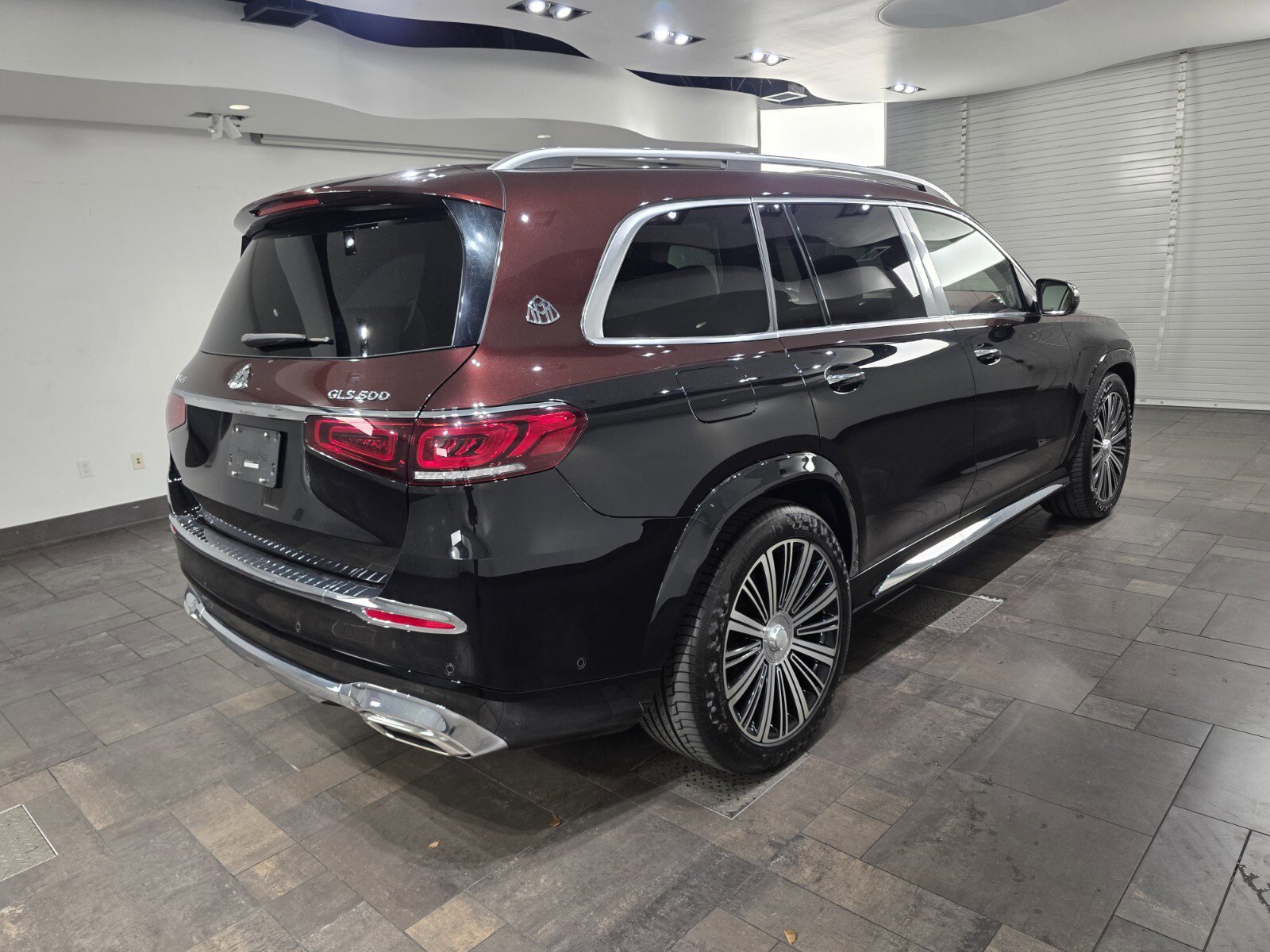 Used 2023 Mercedes-Benz Maybach GLS 600 4MATIC image 26
