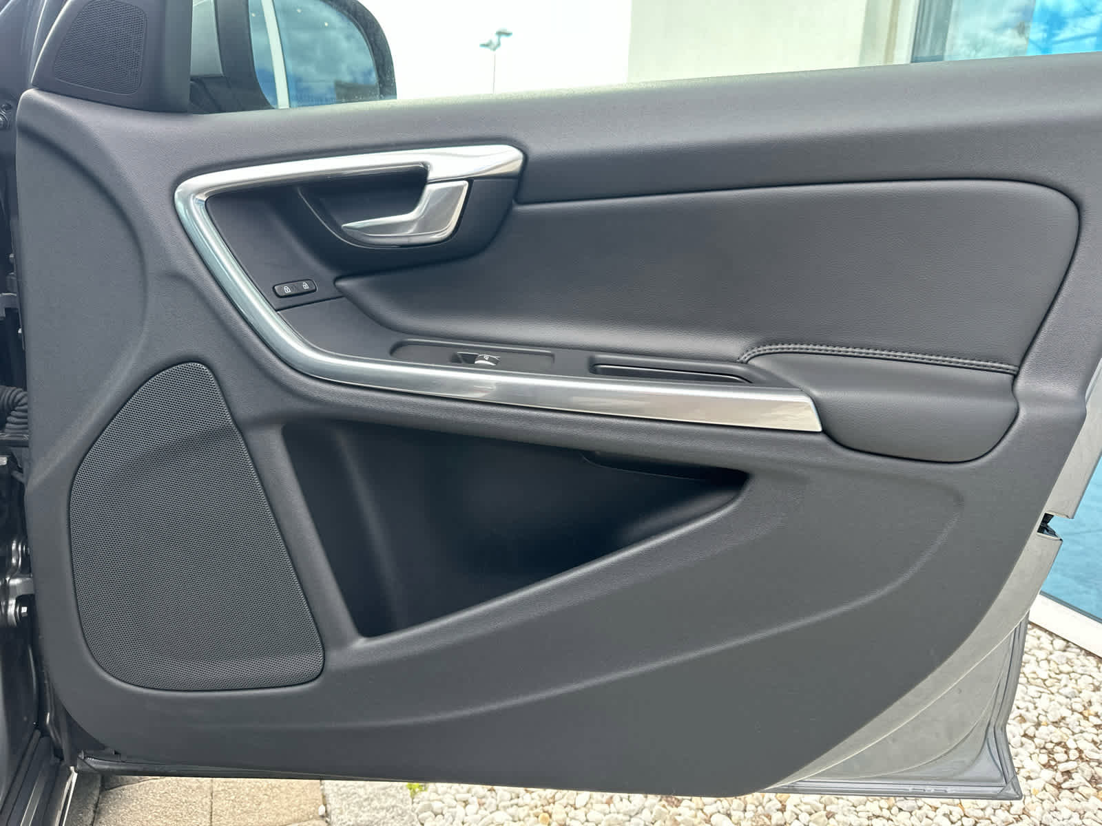 Used 2018 Volvo S60 T5 Inscription image 30