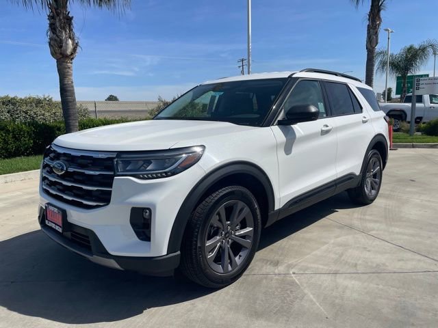 New 2026 Ford Explorer Active w/ Active Comfort Package AWD/4WD image 1