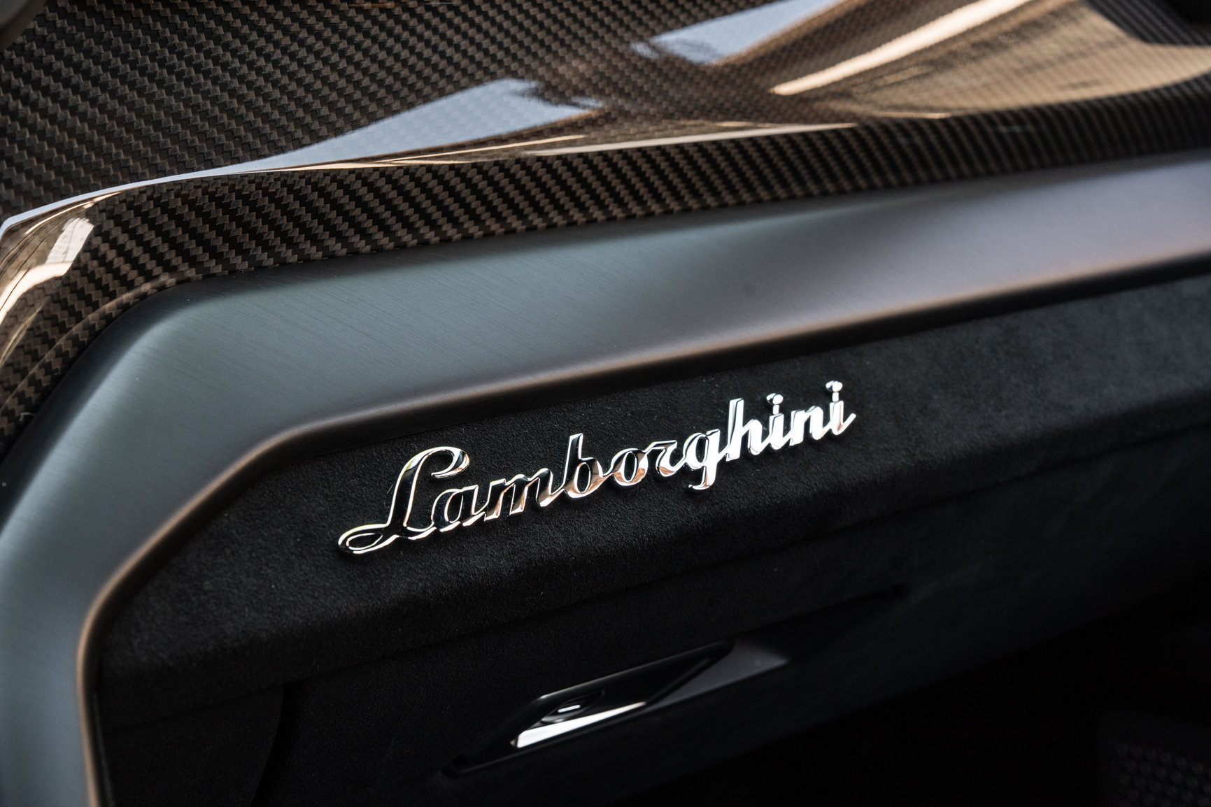 Used 2024 Lamborghini Urus Performante AWD/4WD image 55