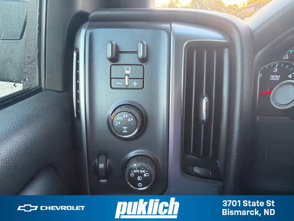 Used 2014 Chevrolet Silverado 1500 LT w/ LT Convenience Package AWD/4WD image 10