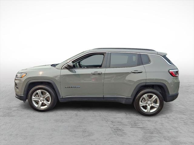 Certified 2024 Jeep Compass Latitude AWD/4WD image 2