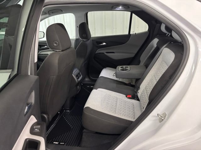 Used 2023 Chevrolet Equinox LT w/ Driver Convenience Package AWD/4WD image 11