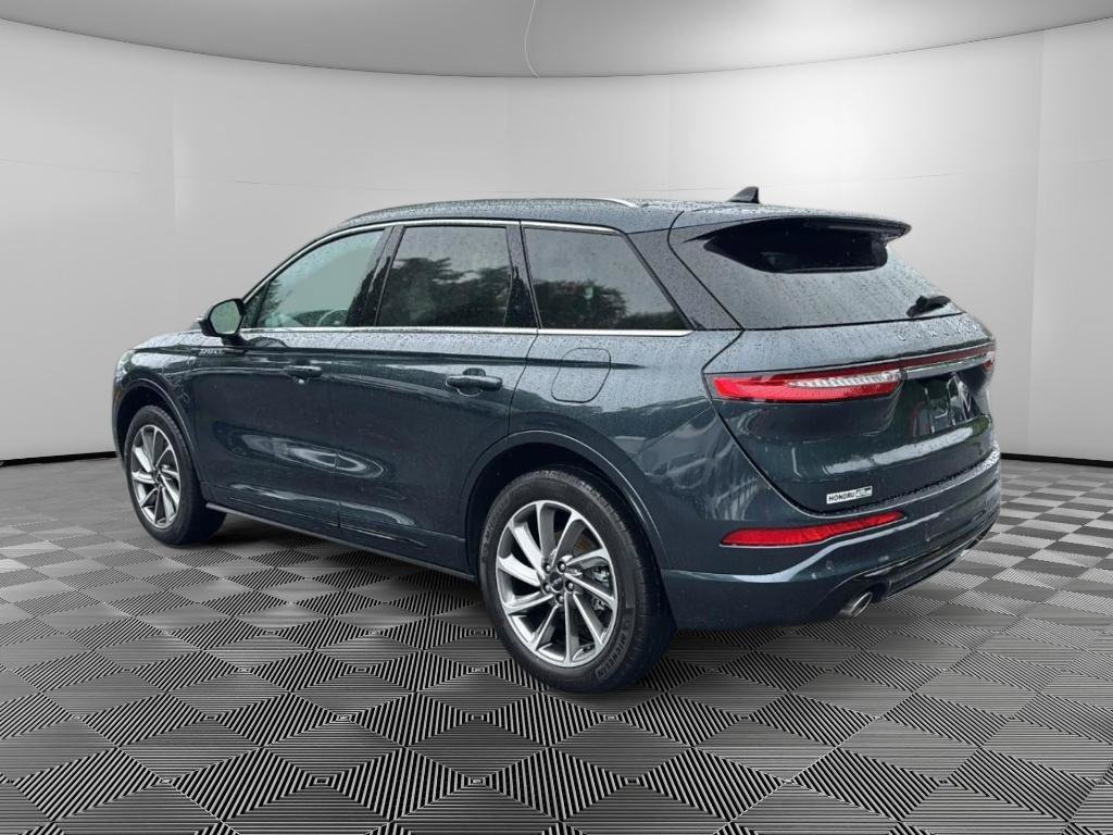 Used 2022 Lincoln Corsair Grand Touring AWD/4WD image 3