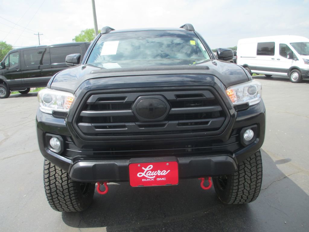 Used 2019 Toyota Tacoma SR5 AWD/4WD image 13