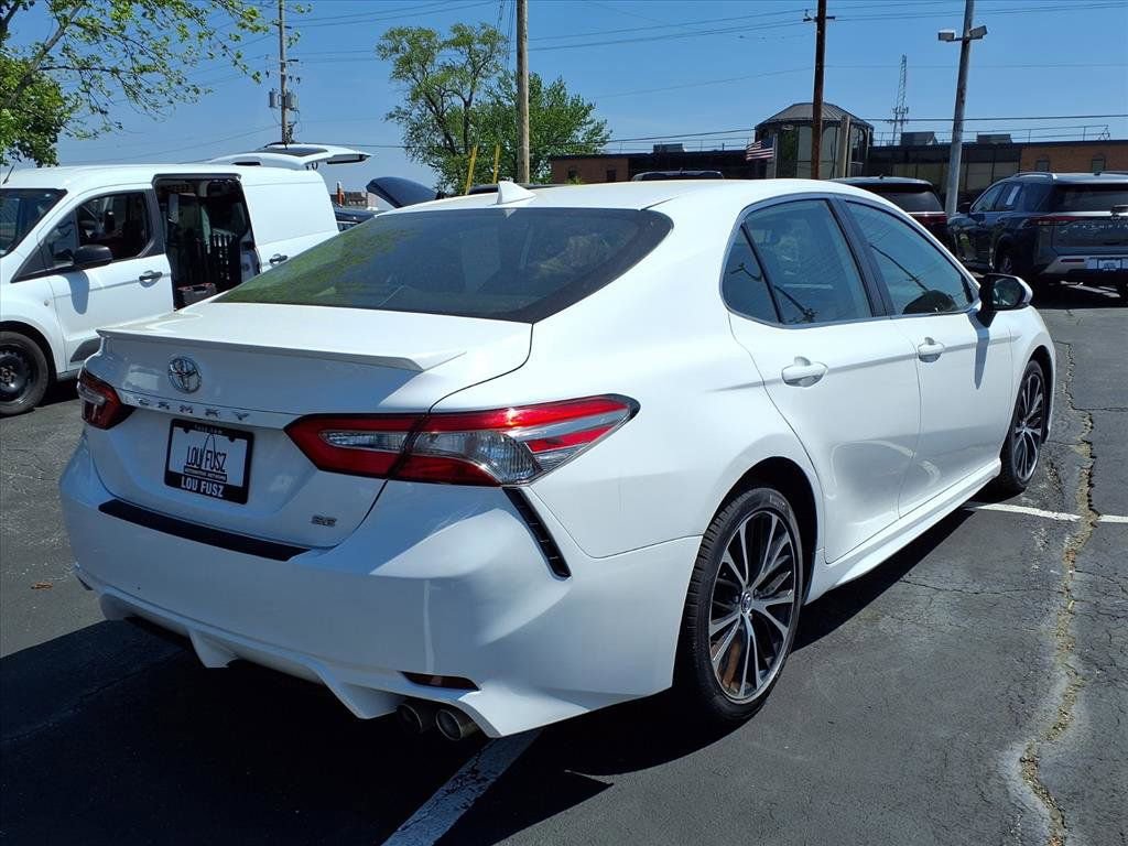 Used 2019 Toyota Camry SE w/ Convenience Package FWD image 28