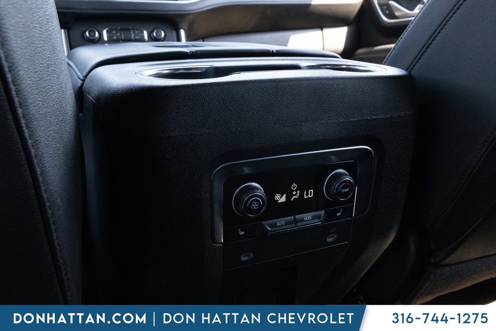 Used 2022 Chevrolet Tahoe LT w/ Luxury Package AWD/4WD image 20