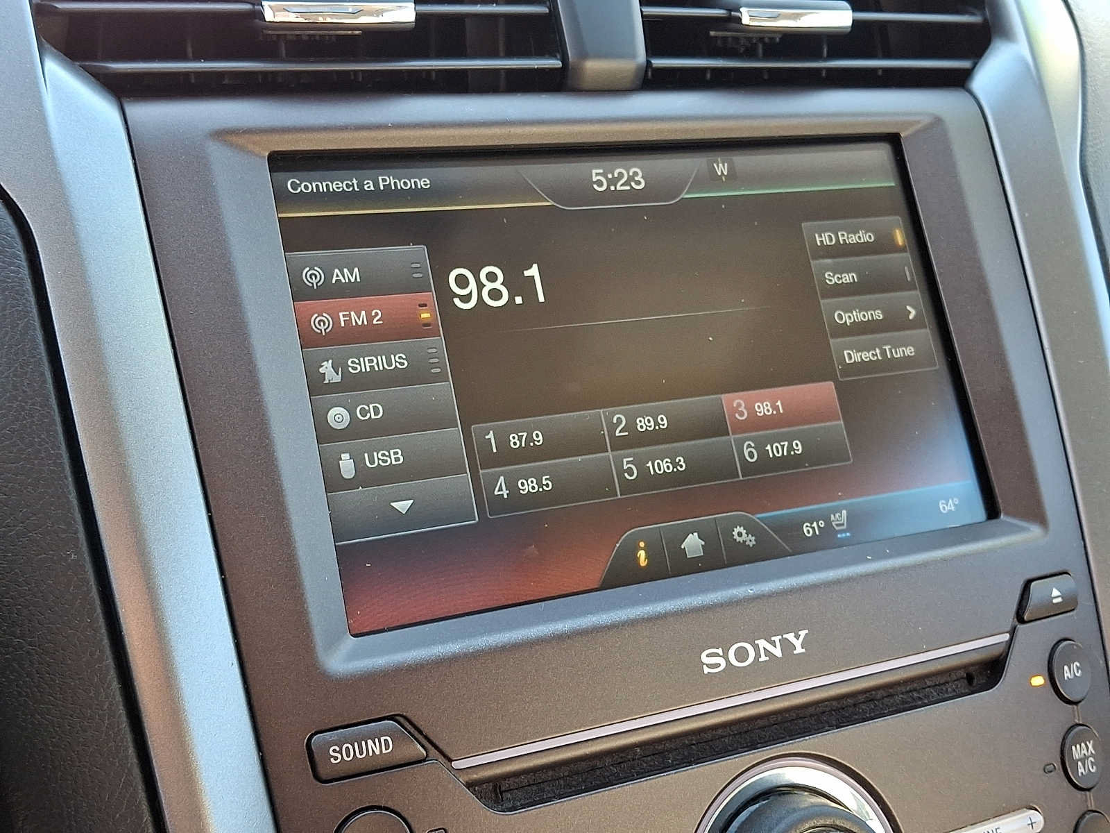 Used 2016 Ford Fusion Titanium FWD image 17