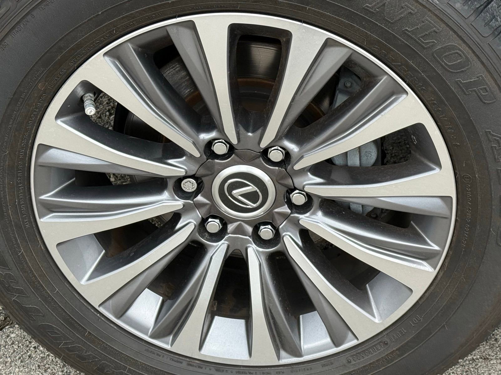 Used 2020 Lexus GX 460 Luxury w/ Off Road Package image 47